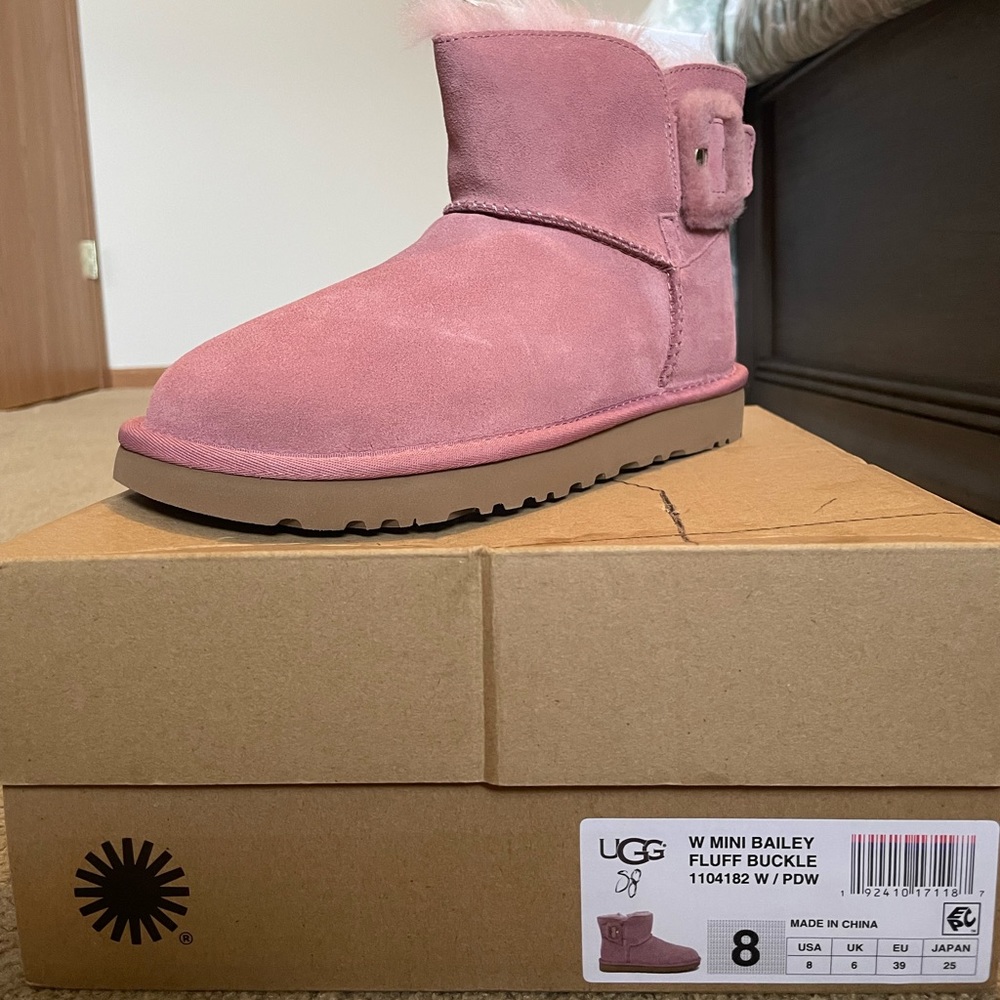 Ugg mini Bailey fluff button